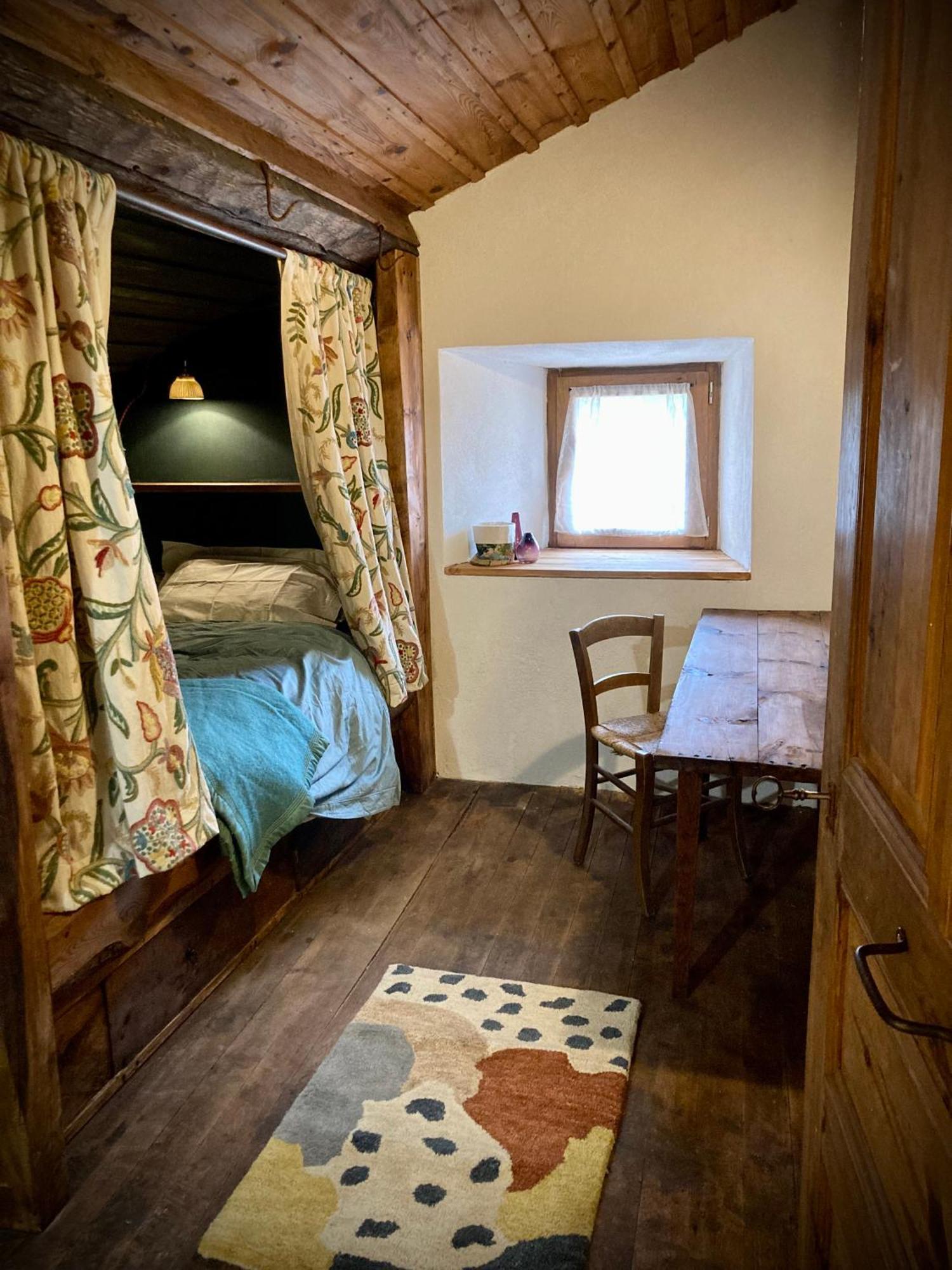 Chambres Et Tables D'Hotes - Les Ateliers De Pontajou - Pelerin Navette Gratuite A Saugues Venteuges 외부 사진